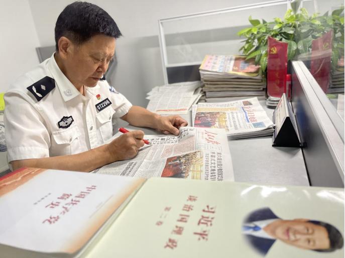 浆洗街街道领导团队引领社区新发展之路