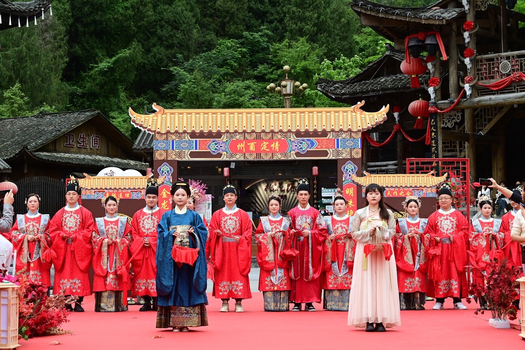 酉阳土家族苗族自治县剧团最新动态报道